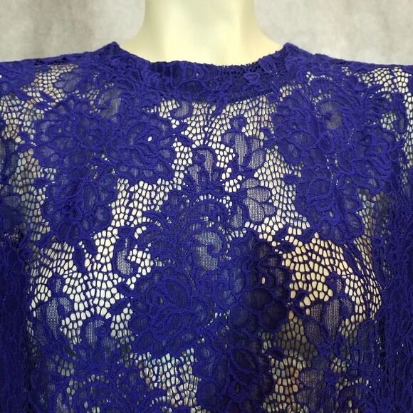 Halogen Blue Sheer Floral Blouse Size Small‎ - Picture 4 of 7